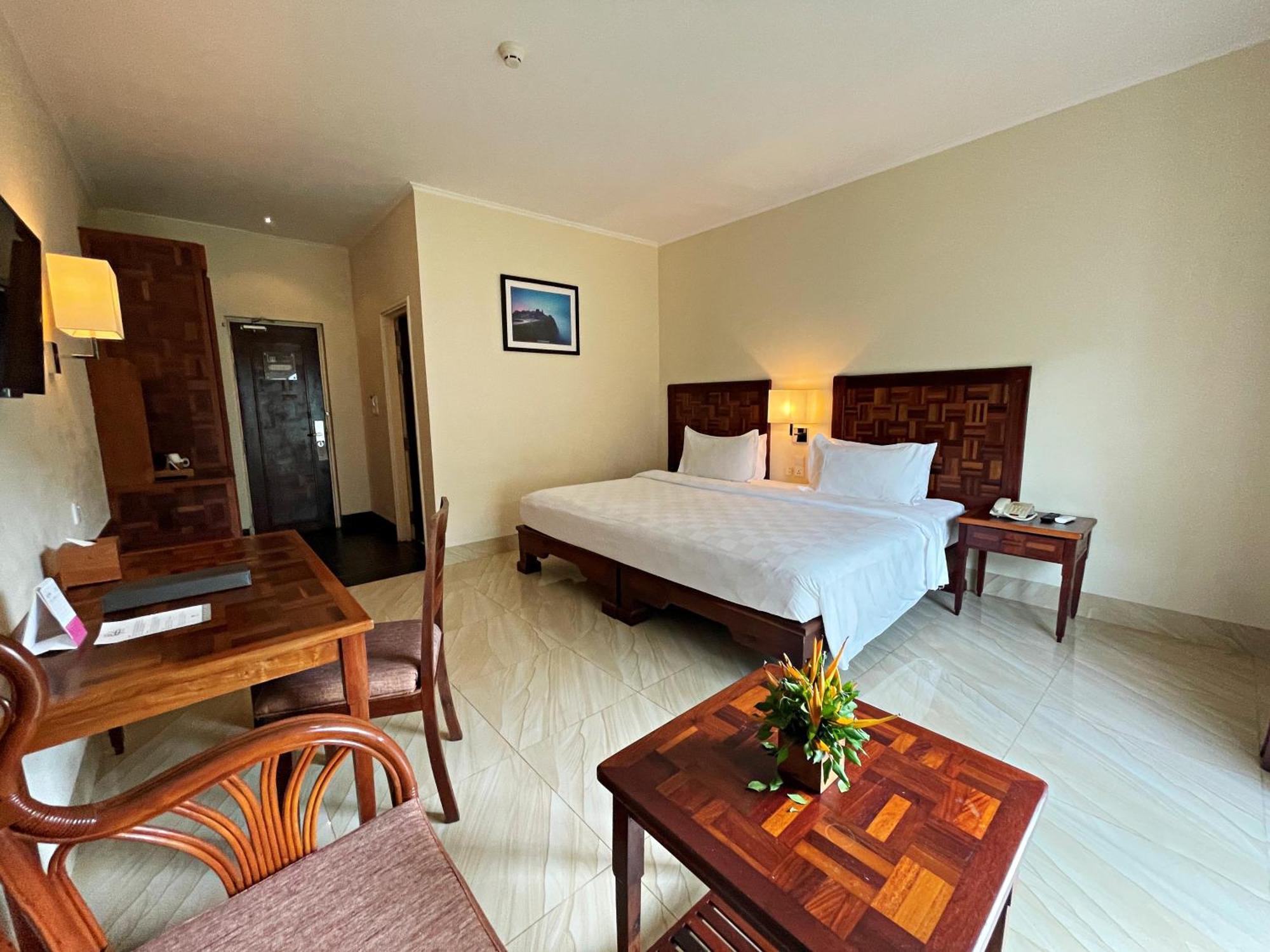 Sokha Palace Siem Reap Hotel Exterior foto