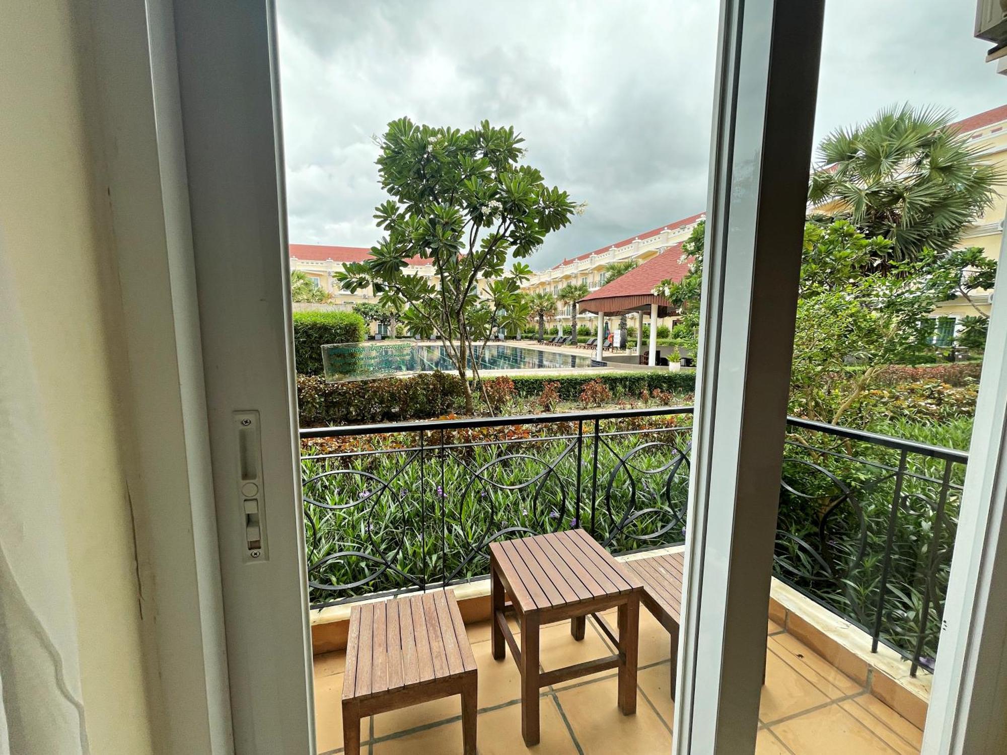Sokha Palace Siem Reap Hotel Exterior foto